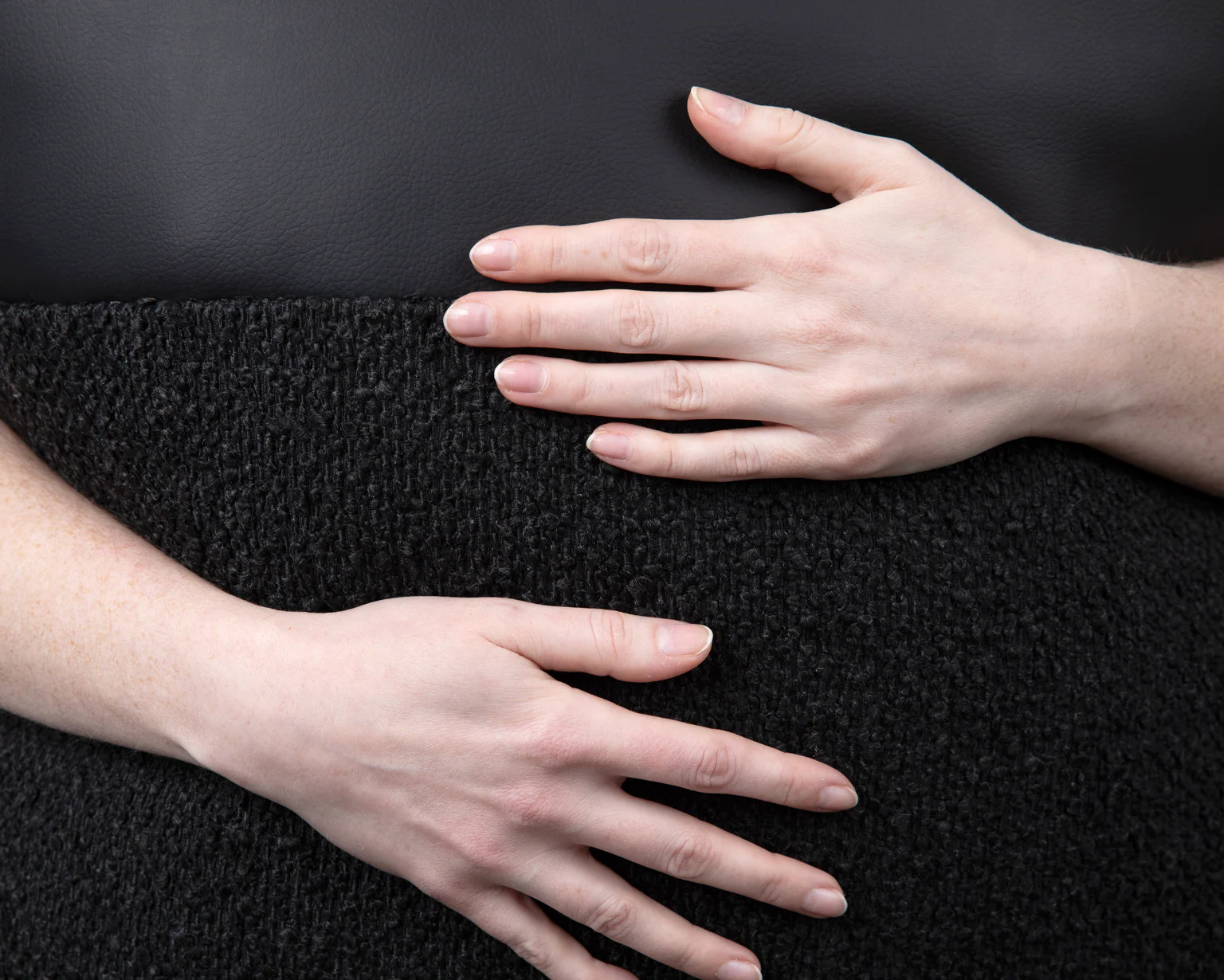 Indi, All Black, Boucle - Image 3