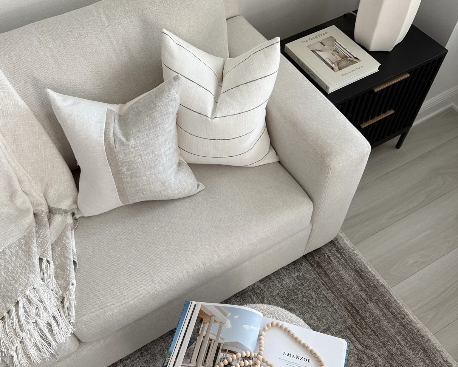 Hudson, Ivory and Onyx - Image 3